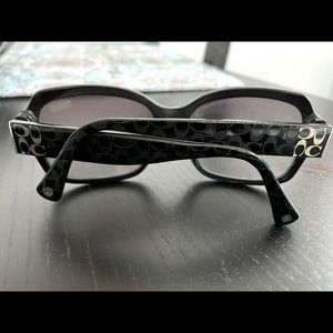 Coach Women’s Sunglasses!! Used but a great look!